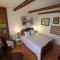 Beach House Babylon guest house with kitchenette and garden