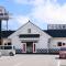 海まで徒歩1分 浜比嘉島まで車で10分 12名宿泊可能な宿泊施設 エムズハウス