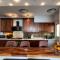 SEA VIEW AMATHUS LUXURY APT