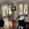 SEA VIEW AMATHUS LUXURY APT