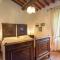 Luxurious cozy apartment with pool near Cortona in Tuscany versatile