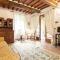 Luxurious cozy apartment with pool near Cortona in Tuscany versatile