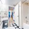 Sunrise Suites Big Kahuna Suite #202