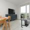 Urban Wings - Airport Apartment with Parking & Balcony by Renters - Warszawa