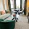 18PG Dreams Unlimited - Budget Flat w free parking - Slough Windsor Heathrow