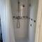 Chambre double avec salle de bains privative - Moyon