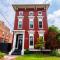Suite near downtown Louisville, KY - Suite V Suite near downtown Louisville, KY - Suite V
