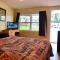 Lakelawn B&B and Motel