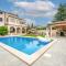 2 Bedroom Nice Apartment In Medulin
