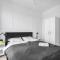 Rondo Daszyńskiego Apartments N3 - 8th Floor, City View, Subway - by RENTUJEMY