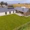 The Den, Architect Designed Barn, Beautiful Location