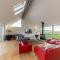 The Den, Architect Designed Barn, Beautiful Location