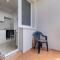 Apartment 20 minutes from city center w Netflix, Coffee or Tea & Parking