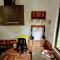 Nirvana Apartament Hostal - 阿拉胡埃拉