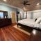 Hidden Gem Exuma - KING BED master suite and central air - جورج تاون