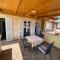 Apartments and Rooms Markovski