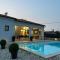 Exclusively new holiday house with a private pool - Svetvinčenat