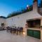 Epetium Beach Villa - Спліт