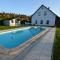 Spacious Villa in Nemojov Bohemian with Swimming Pool - Nemojov