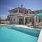 Villa in Premantura with Pool near Beach