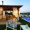 Villa in Achlades Crete with Private Pool - Akhladhés