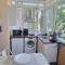 Sea Vibes Apartment - Free Public Parking, WiFi, Cable & Smart TV, 0,9 km to beach