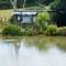 Peaceful ensuite lakeside cabin 'Tench' - Hadlow Down