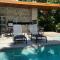 Apartamento Duplex frente ao mar da Praia do Forte - Villa Santorini - Aldeia dos Pescadores