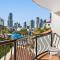 Chevron Palms by Gold Coast Premium - Gold Coast