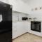 Ursus Sunny Studio for 4 Guests with Parking & Balcony by Noclegi Renters - Varšava
