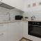Ursus Sunny Studio for 4 Guests with Parking & Balcony by Noclegi Renters - Varšava