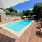 Spoleto Splash Casa Vicolo, a fabulous country cottage sleeps 45wifiaircon