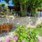 Spoleto Splash Casa Vicolo, a fabulous country cottage sleeps 45wifiaircon