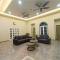 Villa Dracaena Melaka - Private Pool, Hill View, 20 minutes to Town - Kampong Bukit Katil