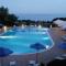 SUN AND FLOWERS APARTMENT and STUDIO in front of the sea - توبولا