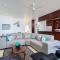 Colonial Sands 403