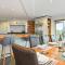 Le Var - Beachfront home in Bracklesham Bay