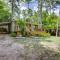 Peaceful Retreat Conroe Cottage with Decks, Views! - Willis