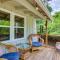 Peaceful Retreat Conroe Cottage with Decks, Views! - Willis