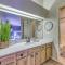 Alto Oasis Community Pool, Fireplace and Grill!
