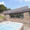 Ysgubor Tyddyn Isaf