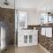 Sampson Cottage - Historic Charm