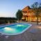 Charming Holiday Home in Prkos with Swimming Pool - Prkos