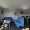 Nice chalet with hot tub in Lathum