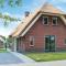 Child-friendly villa, in a holiday park on the water in Friesland - Idskenhuizen