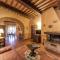 Attractive apartment in typical Tuscan style