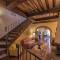 Attractive apartment in typical Tuscan style