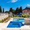 Spacious Villa with Pool and Bubble bath in Pula - Valtura