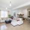 Villa in Pula with Swimming Pool - Valtura