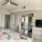 Intracoastal sunsets condo building with 2 beds or 1 bed units private heated pool - Помпано-Бич